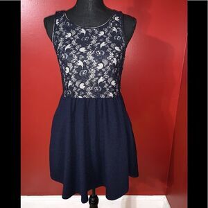 Rewind Junior’s Top Lace Party Dress